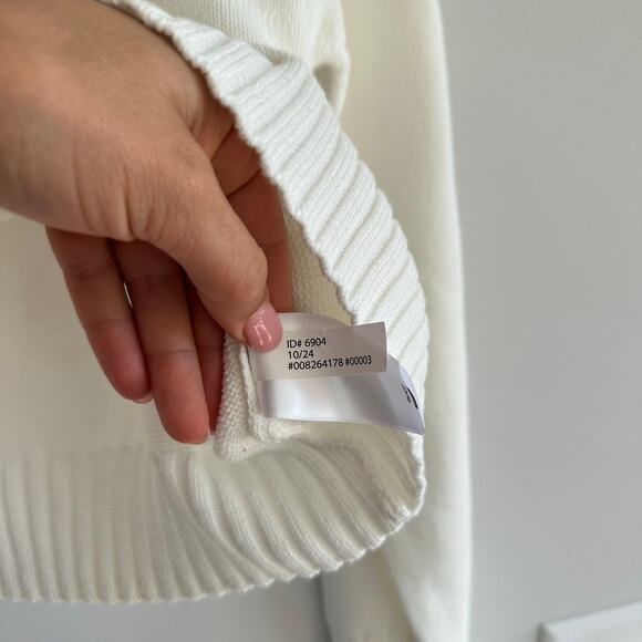 Express Knit Cropped Sweater White XS NWT - Picture 6 of 9